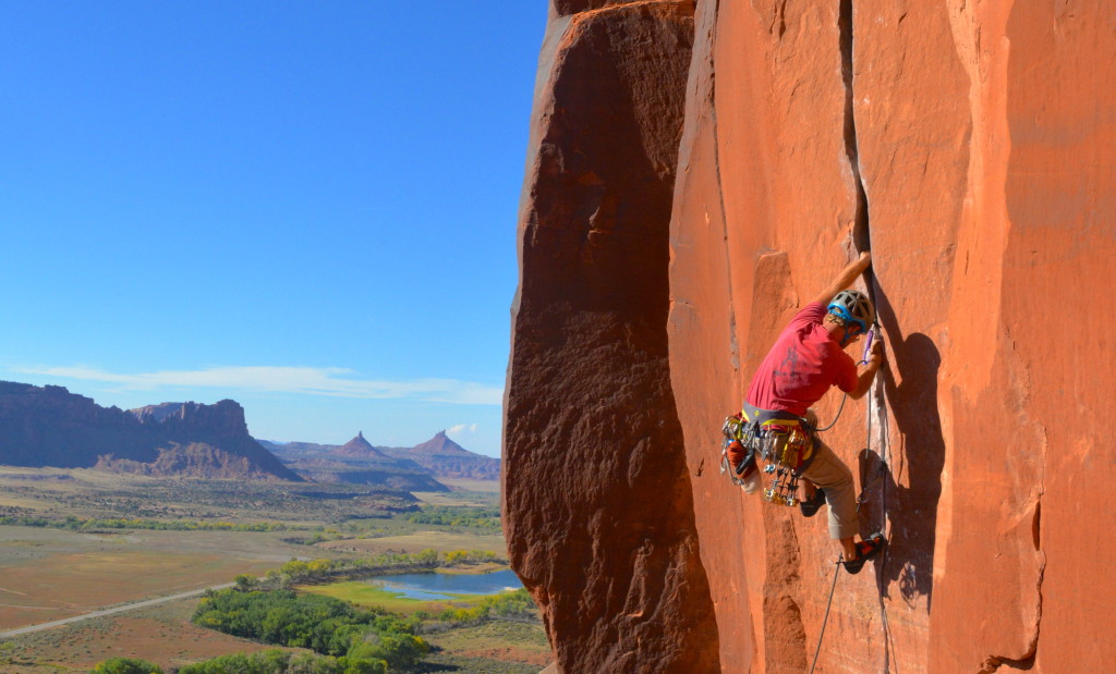 Nick Scott climing Scarface in Indian Creek