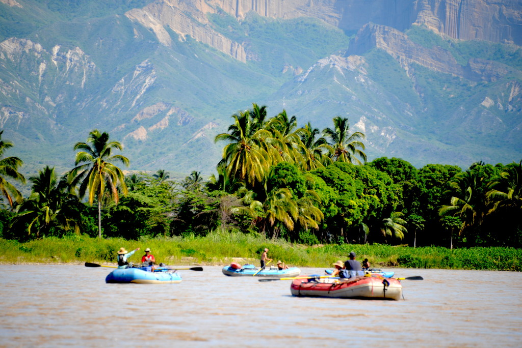 Rafting along the lowlands of the Rio Marañón